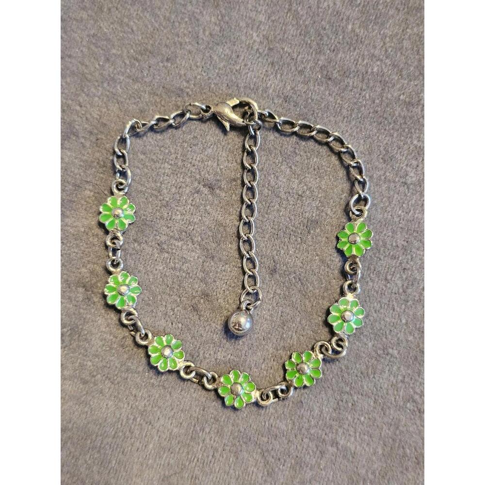 Cute Green Flower Adjustable Bracelet